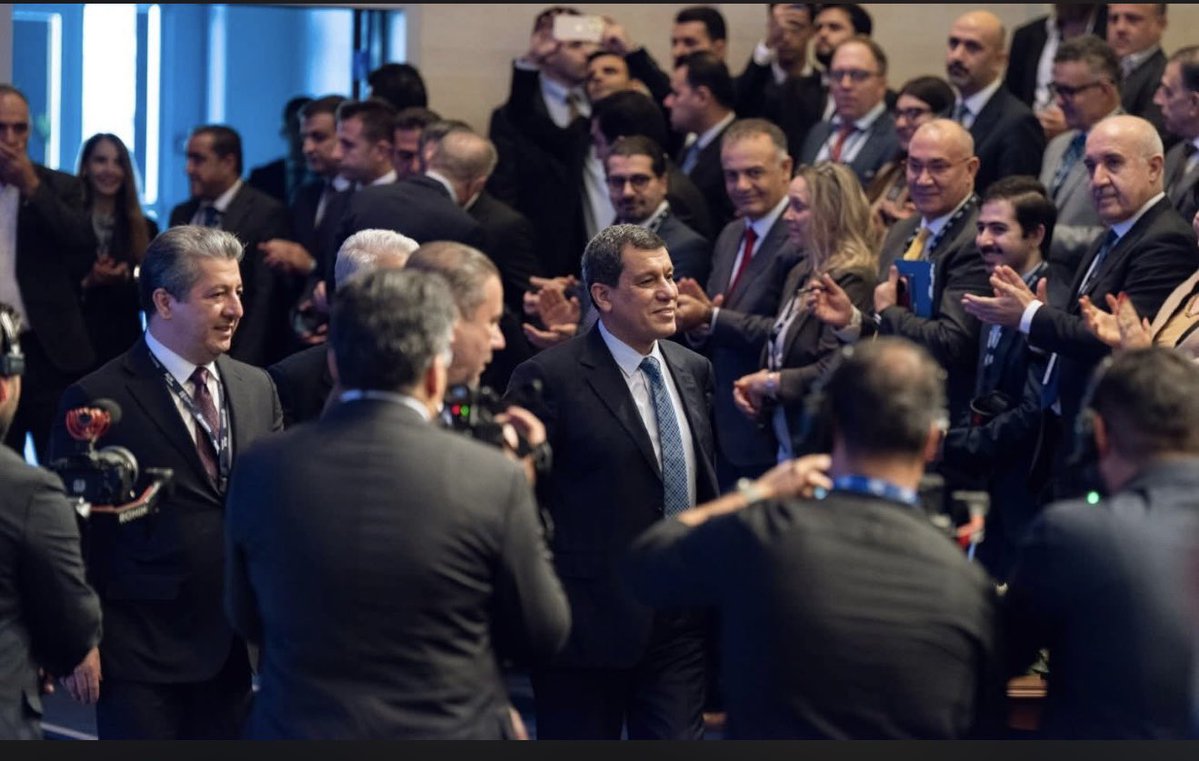 snglsvrk's tweet image. Rûmet ,şêr…
Kes nebê Kurd dimirin
Kurd jîn dibin…

#Rojava
#MazlumAbdi