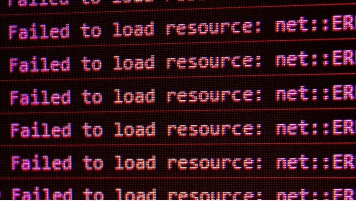 QPBTech's tweet image. Ayer se cayeron muchos website incluyendo grandes como X y pequeños como nosotros. | Cloudflare explains the mistake that took down large chunks of the internet yesterday - 9to5Mac buff.ly/m3SLzL0