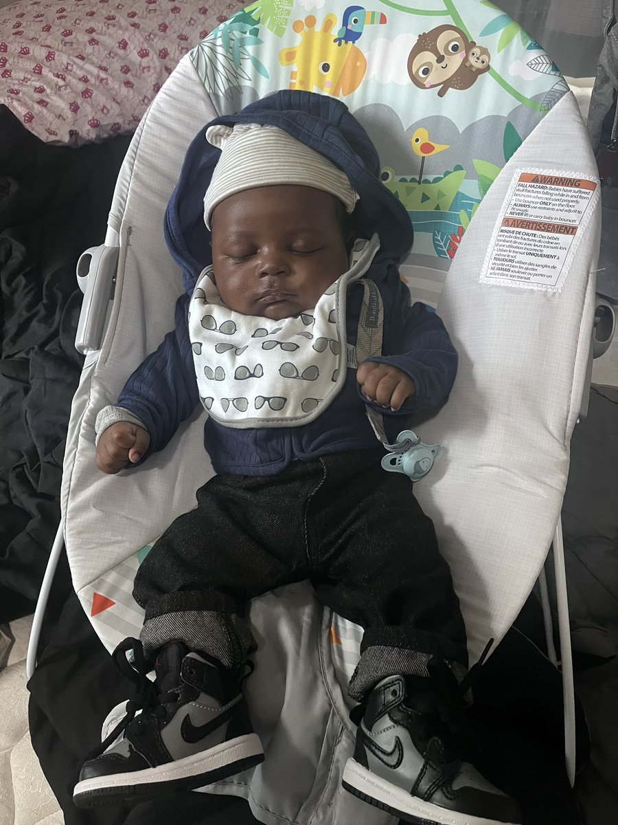 niyaaaaaa__'s tweet photo. Happy 2 months to my chocolate prince ☺️❤️ where the hell is time going 😫 i just had you! https://t.co/iaESaHiuMB