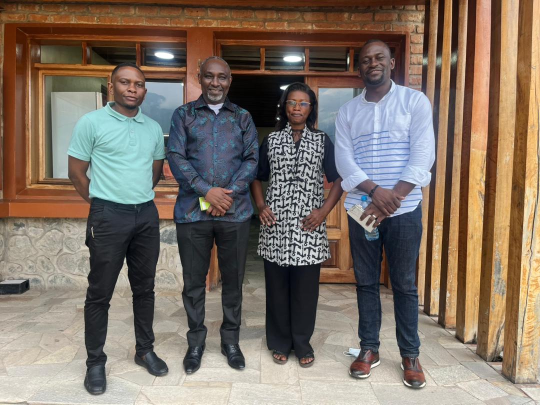 GvbSarl's tweet photo. Dans le cadre de sa mission de prospection économique dans le Grand Nord-Kivu, l’équipe GVB SARL a effectué une visite de terrain au Zoning Industriel de Mutwanga, où elle a échangé avec les équipes techniques des unités de transformation d’huile de palme, de chocolat et de café https://t.co/NLIIs0fu83