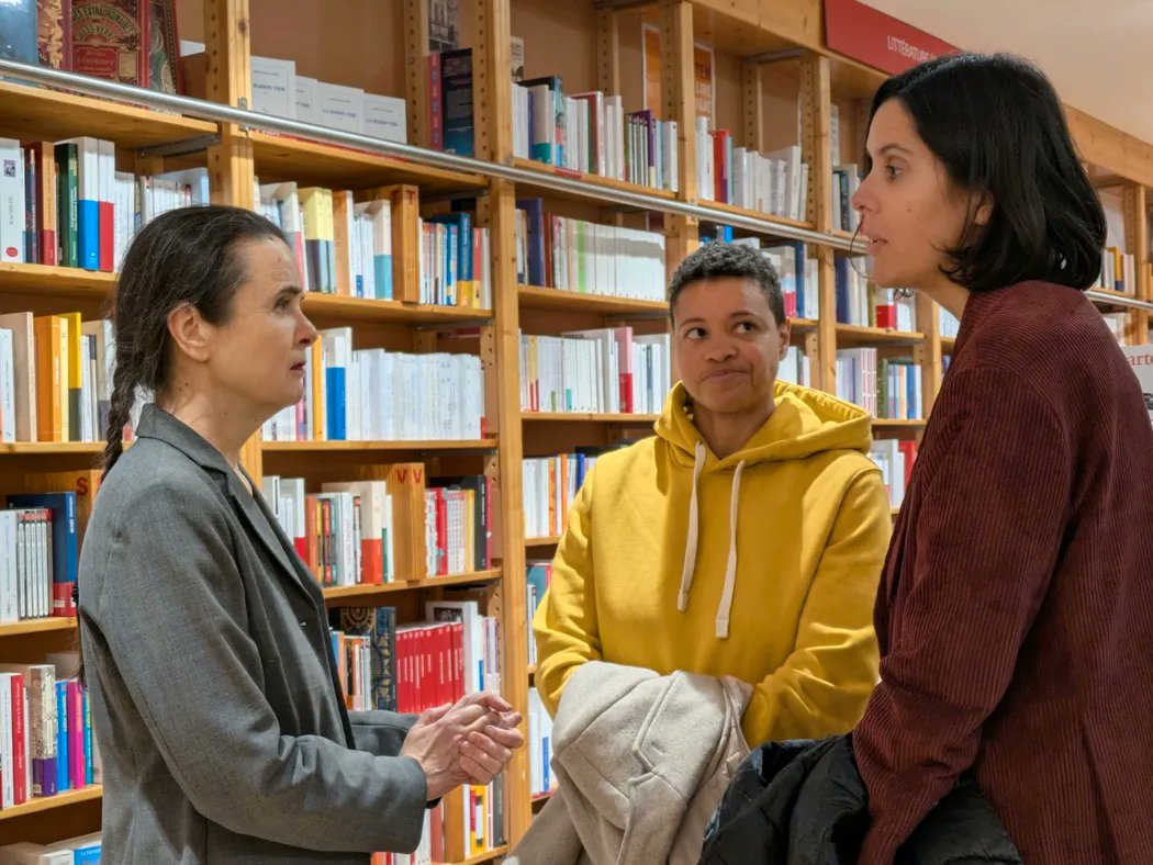 KleinMaxime's tweet image. [Vidéo] &quot;C&apos;est toujours magique de la revoir&quot; : des fans émus de rencontrer l&apos;auteure à succès Amélie Nothomb à #Orléans #Loiret
➡️larep.fr/orleans-45000/…