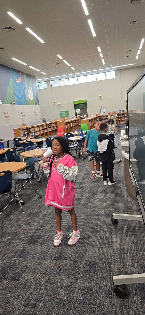 LeopardLibrary's tweet image. I absolutely LOVE ❤️  when learning spills into the library!! Today #SecondGradeScience played a game of telephone @CFISDLieder. They were SO CUTE!! Their eyes got big when I said 6..7!! #LiedersAreReaders @CyFairISD