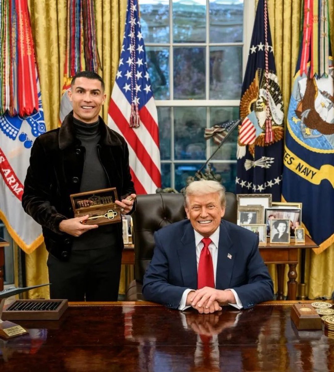 FOTÓN #GOAT #CR7𓃵