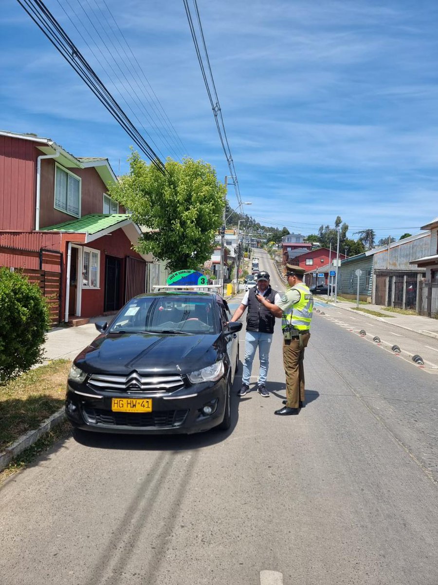 Carabineros de la 2da. Comisaría #Lebu, realiza fiscalizaciones a la Ley de Tránsito, practicando alcohotest a los conductores, con la finalidad de prevenir accidentes o delitos asociados al consumo de alcohol. Somos prevención en todo el país!