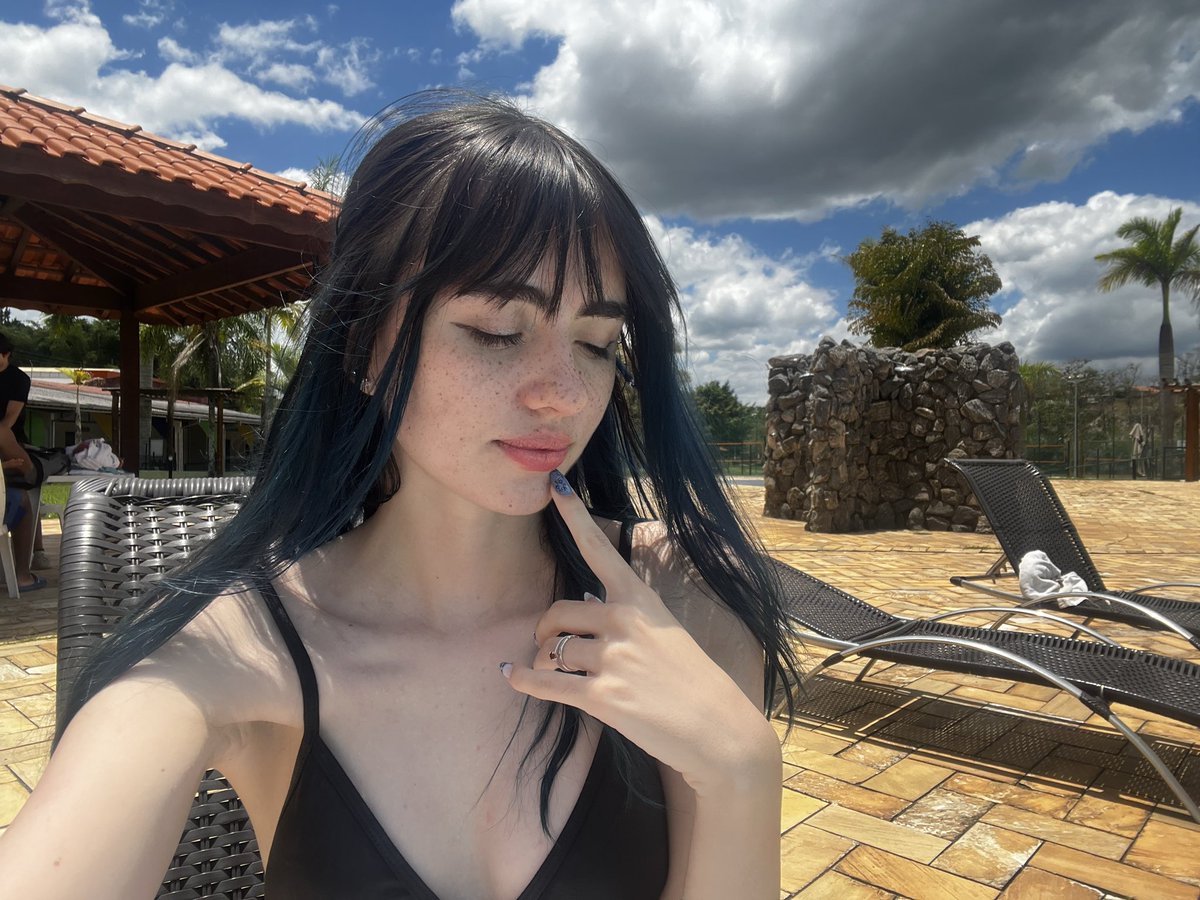 AuthenticManu tweet media