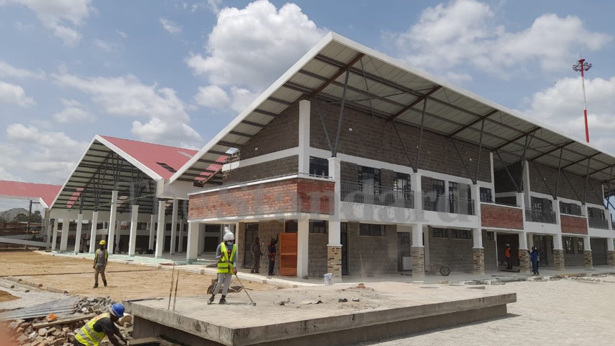 StandardKenya's tweet image. Joshua Sang, Director of Communication in the Office of the Government Spokesperson, addresses the media during the inspection of the ongoing construction of Bumala Modern Market in Busia County. Sang said the market, which is funded by the National Government, is 84% complete.…