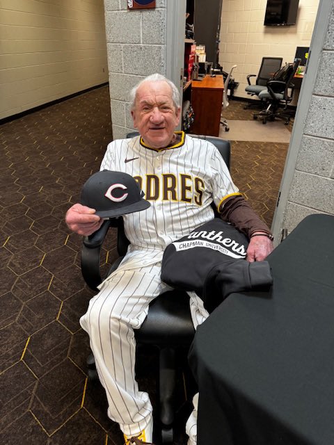 eric deovlet tweet media