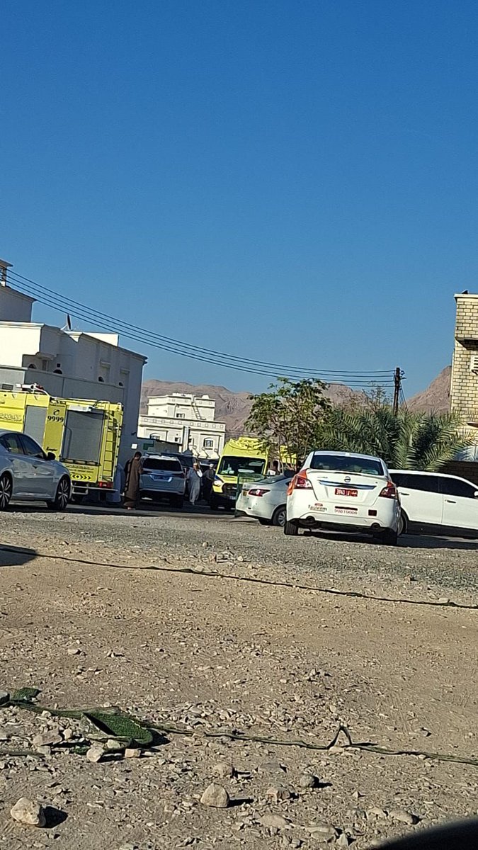 إلى شهدائنا يونس الحسني وزوجته وأطفالهم..
الجنة تليق بكم وبأرواحكم الطاهرة..
هناك عند الله لا فقر ولا ضائقة مالية ولا كرب ولا حزن..
هناك نعيم خالد بجوار نبينا وحبيبنا المصطفى بإذن الله ورحمته..
لقد حرصتم على أن يتعلم أطفالكم قرآن الله وعظيم آياته..
واليوم ستجدون رحمته أعظم من كل