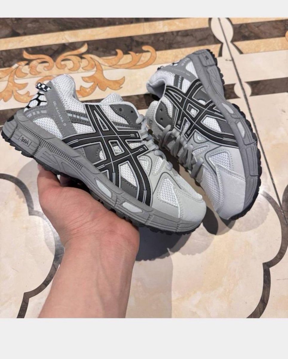 sow1_A's tweet image. Coucou tout le monde🫶🏾

✨ Nouvelles paires disponibles ! ✨
• Puma  🏷️11.000 F
• ASICS 🏷️12.000 F
• New Balance 530 🏷️13.000 F

Disponible en d’autres couleurs si vous êtes intéressés, écrivez-moi en DM 💕

RT pour donner de la visibilité svp 🥹🙏🏽