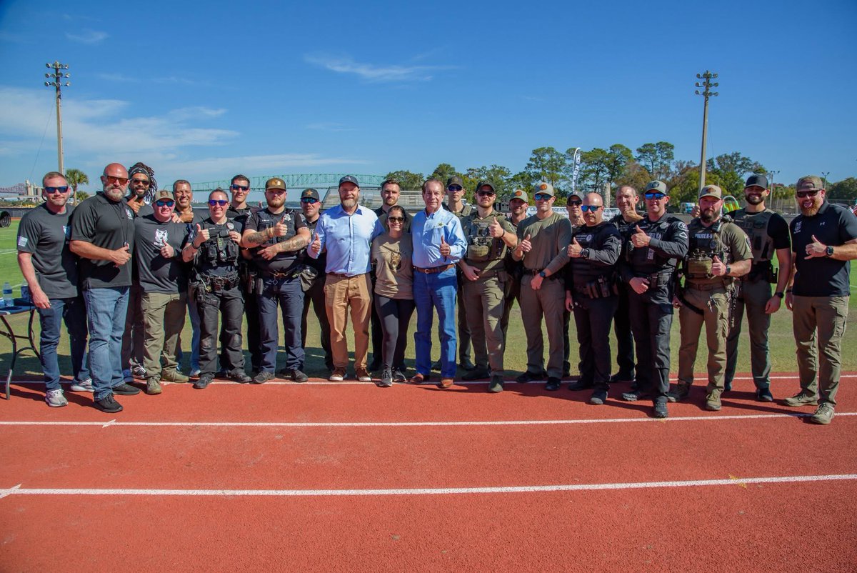 RepAaronBean's tweet image. What an awesome day Saturday was at the @K9sUnited K9 Competition! A big round of applause to every handler and K9 who participated in the competition. The dedication, trust, and skill that each team displayed was a sight to see. 

Special shout out to @JSOPIO Officer Megela and…