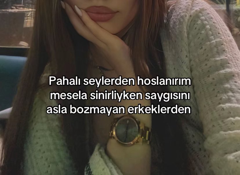 Alya (@alyareckles) on Twitter photo 