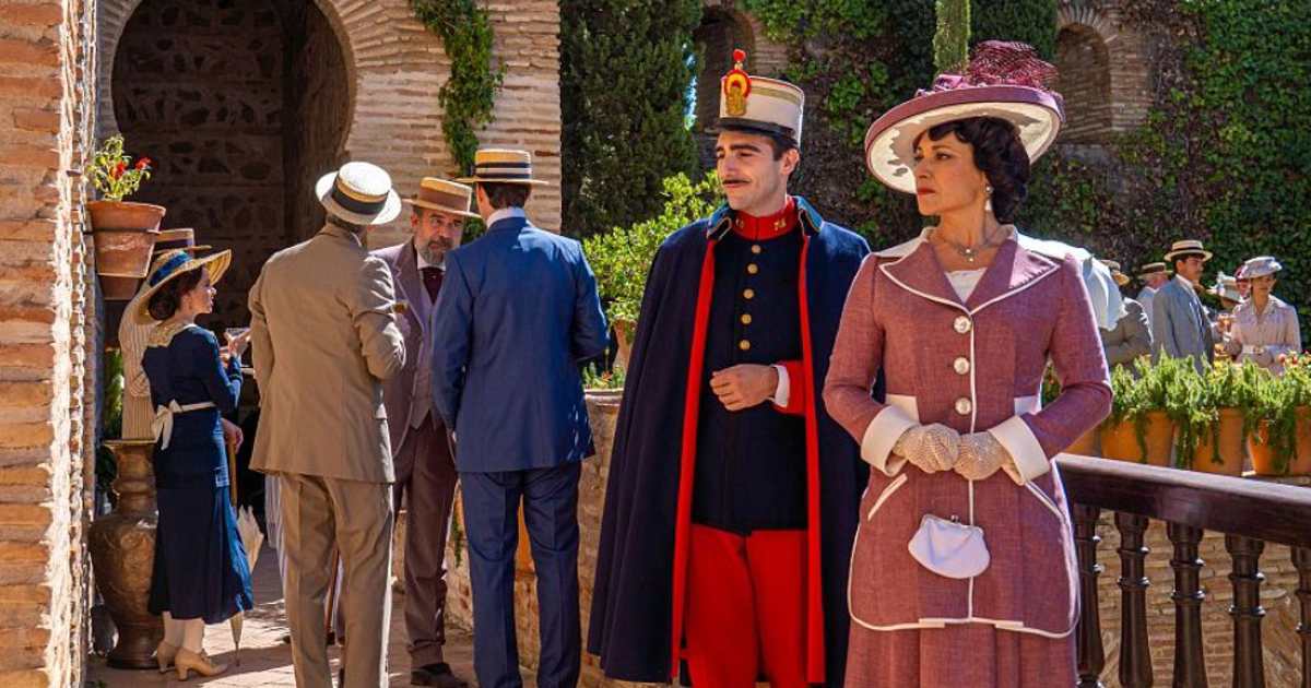 Lorenzo irrumpe en la fiesta del duque de Carvajal y Cifuentes y pone en jaque la boda de Ángela y Beltrán. Desvelamos lo que va a ocurrir en el próximo episodio de 'La Promesa' lectur.as/ucv8m2