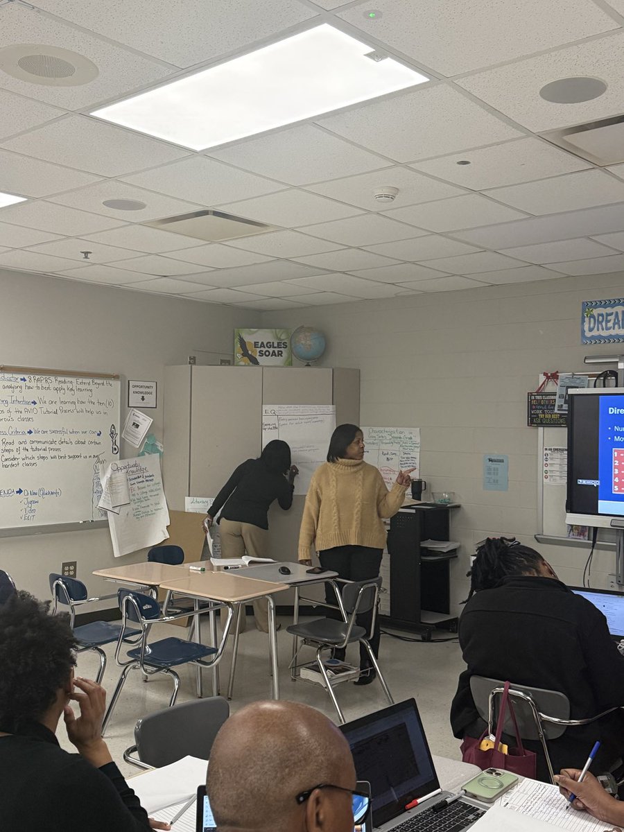 AVIDwithCallie's tweet image. Great PD at Heyward Gibbes Middle! Loved diving into interactive notebooks and exploring new ways to boost student engagement and retention. Excited to bring these strategies to life in the classroom! ⁦@RSD1_AVID⁩