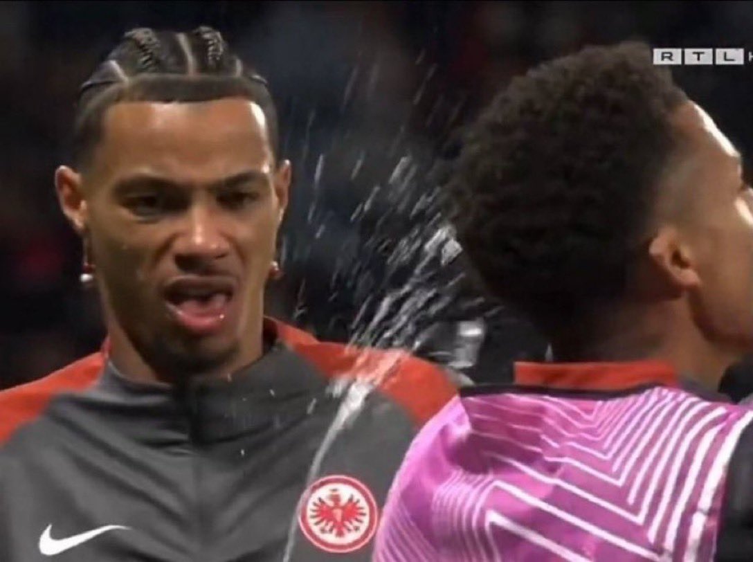 itzstravis's tweet image. yes sir i do