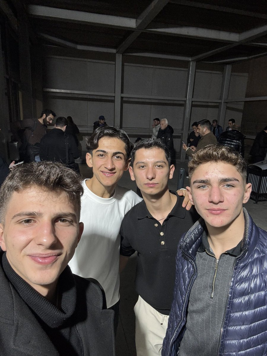 Jokey Salih Çelik ve Biz 😁
<a href="/celiksalih06/">Salih Çelik</a> <a href="/kccmurat35/">murat Kececi</a> <a href="/mehdi_altinn/">Ali Mehdi Altın</a>