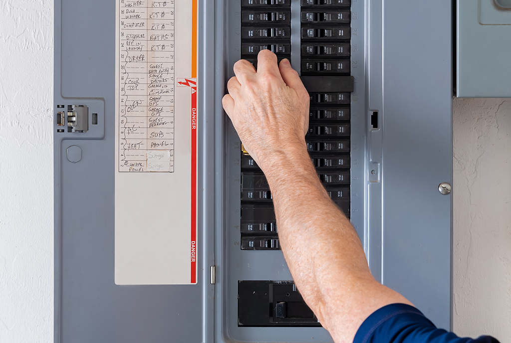 WrightHennepin's tweet image. Your electrical panel is one of the most critical components of your home, and understanding how it works can enhance your safety and help you prepare for future technology upgrades. touchstoneenergy.com/understanding-…