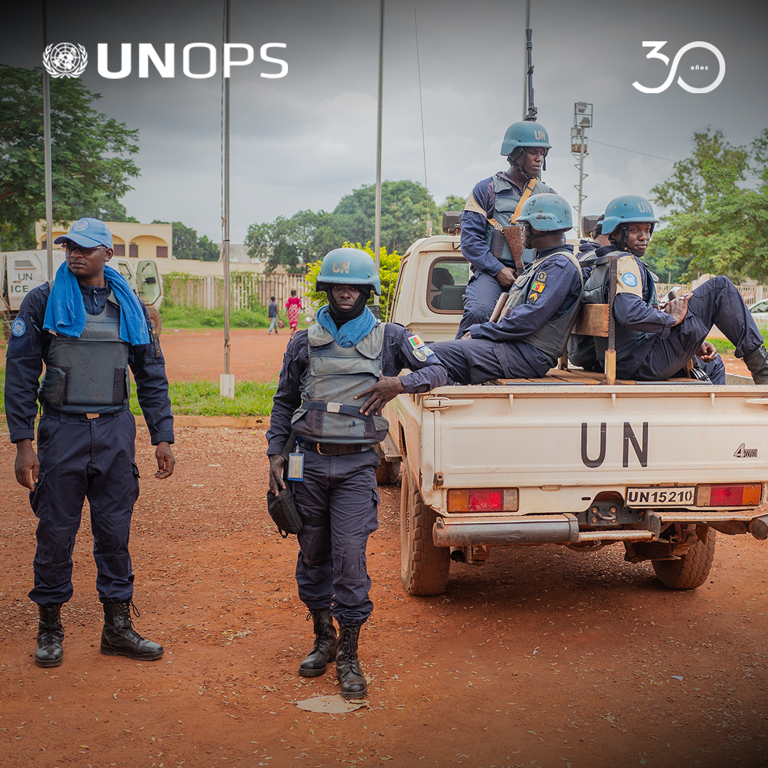 UNOPS_es's tweet image. Desde hace más de 30 años, UNOPS impulsa esfuerzos clave en materia de paz y seguridad, ayuda humanitaria y desarrollo sostenible en todo el 🌎.

Descubre cómo facilitamos la labor crítica de @ONU_es: bit.ly/4hHHA3D #UNOPS30