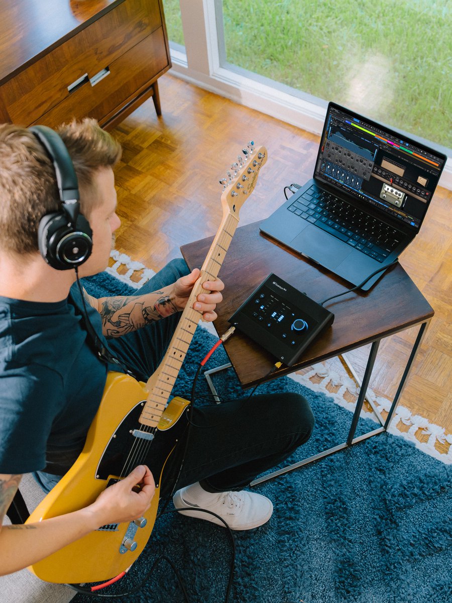 PreSonus's tweet image. Where do you feel most creative?

Turn any space into your studio with the Quantum ES 2 Audio Interface and Studio One Pro 7!

Learn more and save during our Black Friday deals:
presonus.com/collections/de…