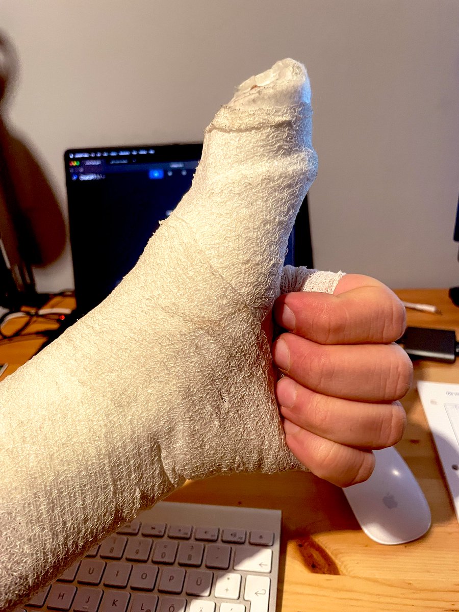 من که می‌دونم کدومتون شست من و چش کرده.