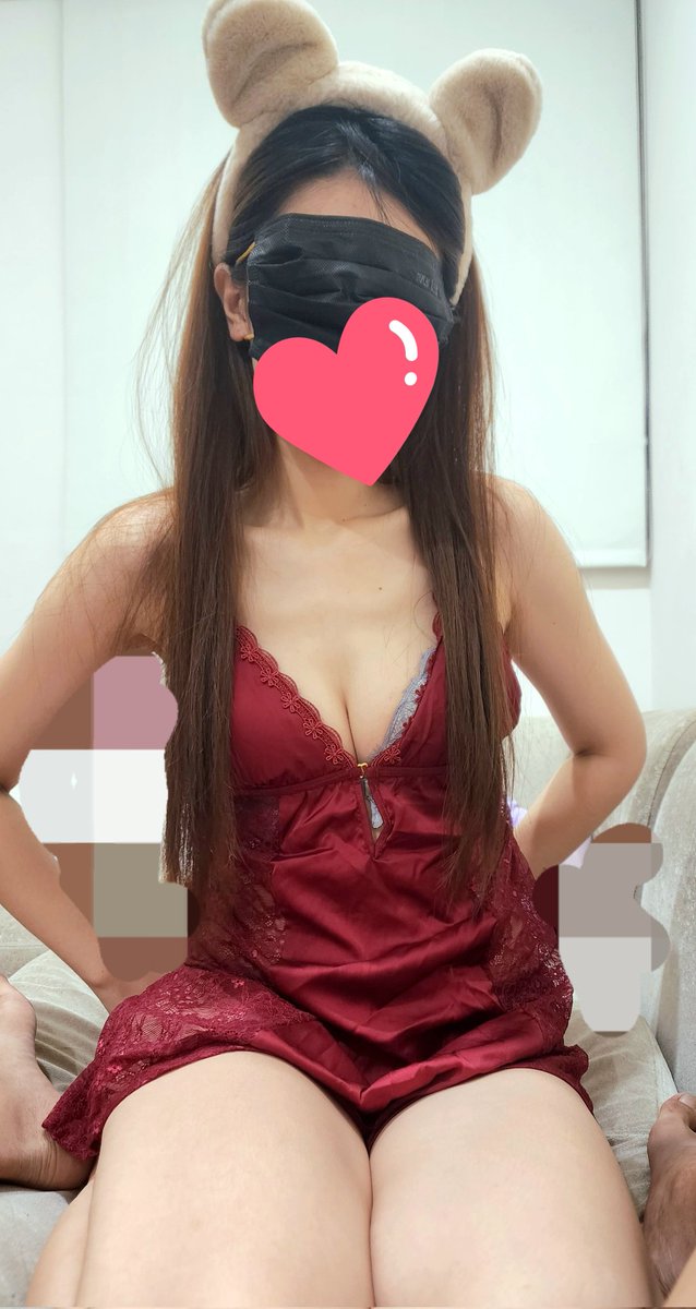 老公視角，我下班後回到家一句話跟我老婆說我想被吃，她立馬變身小母狗（我更是會幻想她是我點的外送茶妹妹哈哈哈）😝😝😝 這樣的老婆大家給幾分呢？

歡迎私下交流各自婆不露臉照片影片唷！這是我的騷婆，大家給幾分呢？😝
#分享老婆 
#綠帽
#淫妻日常 
#同房不換
#原味內褲 
#原味奶罩