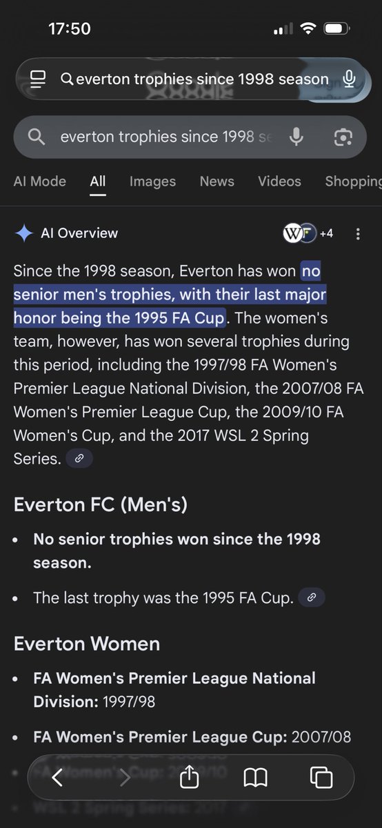 Markapope87's tweet photo. @Lea_EFC StevenGerrard v Everton 🤷🏻‍♂️ https://t.co/wXOLj9taGw