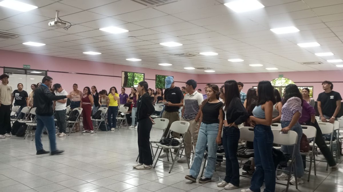 ucn_central's tweet image. UCN Central realizó la Capacitación en Empleabilidad, brindando a estudiantes de tercer año herramientas para CV, entrevistas, habilidades blandas y orientación laboral. Una formación clave para fortalecer sus competencias profesionales. Más en: ucn.edu.ni/noticias/…