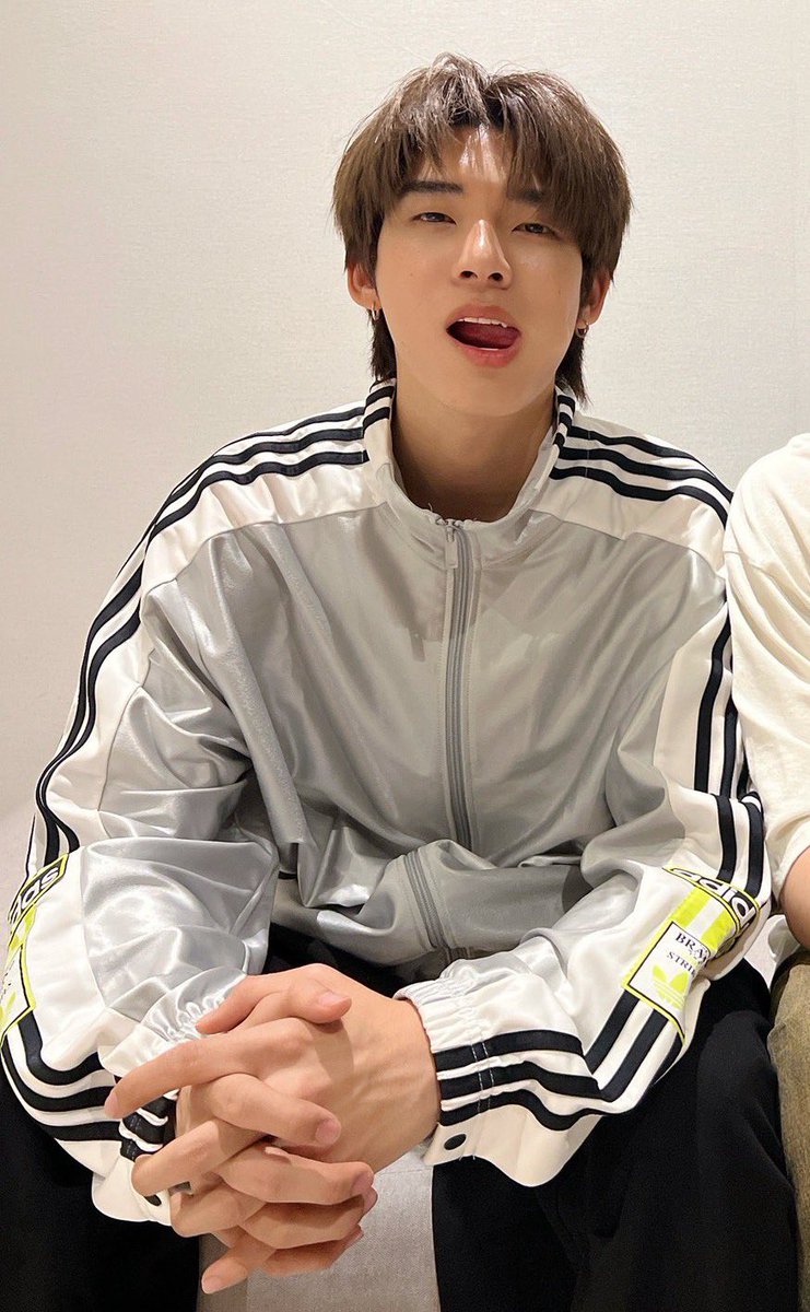 alternatetr4ck's tweet image. หล่อไรนัก ☹️☹️☹️☹️💘💘💘💘💘

Duang With You Q23
#ด้วงQ23แล้วนะเธอ