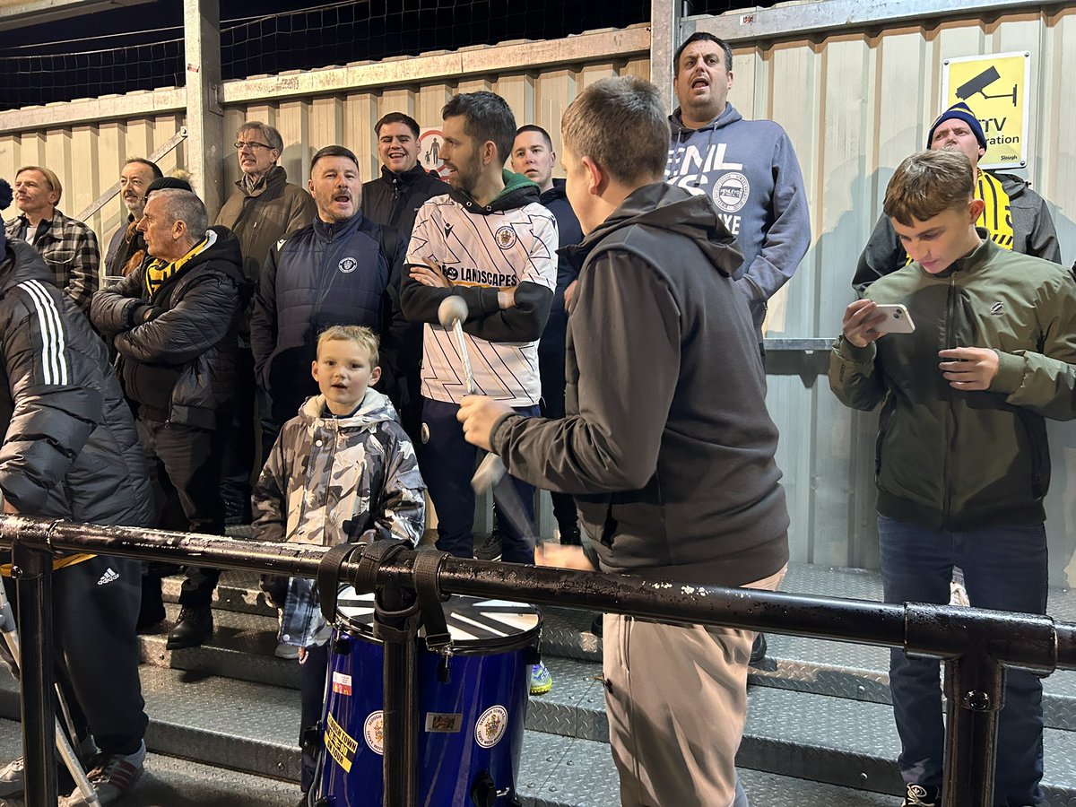 McDscrote's tweet photo. Photos of yesterday’s #ENLS match at Arbour Park. @sloughtownfc 2-0 @FarnboroughFC ) #sloughtownfc #rebels #farnboroughfc #theborough #COYR #alltherebels #rebelarmy #scottydaviesrebelarmy #biggesttradingestateineurope #OneSlough #parklife https://t.co/gtIH28iwXK
