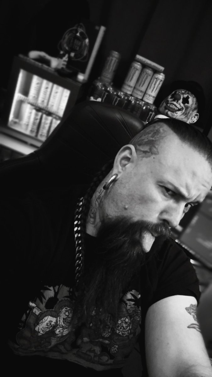 AngryVKing (AVK)🇿🇦🇸🇪 tweet media
