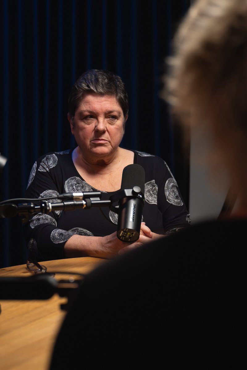 Hodge_Cast's tweet image. The Gender Debate - Premieres Tomorrow 20th Nov at 18:00 GMT / 13:00 EST on YT &amp;amp; Spotify 🚀 

@bindelj 🆚 @HelenWebberley 

🧬 Julie Bindel – renowned feminist, journalist, and campaigner – makes the case for biology. She argues that sex is real, fixed, and must remain the…