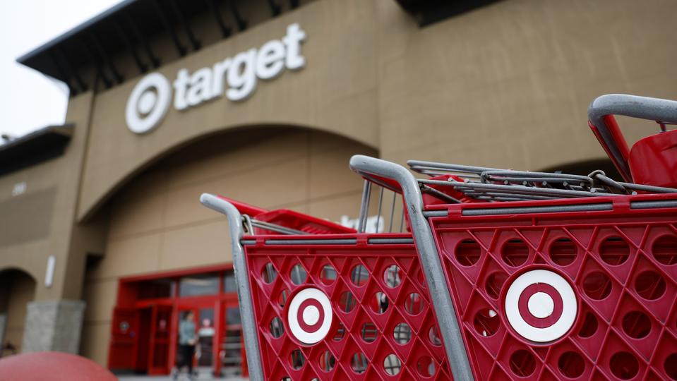 Forbes's tweet image. Target Predicting Week Holiday Sales As Consumer Angst Weighs On Season
go.forbes.com/hx8GUw