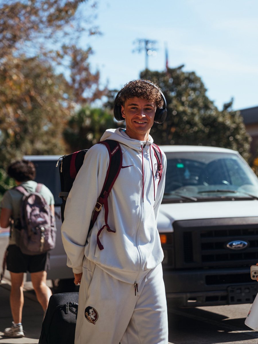 FSU_Track's tweet image. Bags packed and locked in

#NoleFamily | #OneTribe