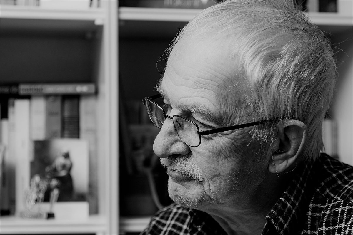 "Sin excepción todas las revoluciones anticapitalistas -desde Lenin y Hitler hasta Chávez- termirnaron en hambruna y crimen a destajo"

Antonio Escohotado