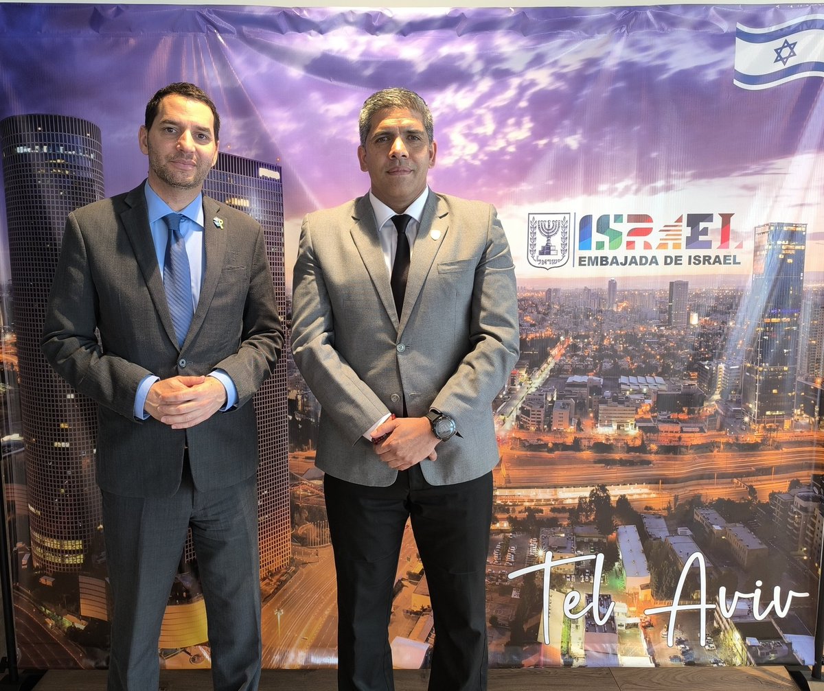 Un extraordinario encuentro con el presidente de <a href="/EsportsGuate/">Asoc Deportiva Nacional de Deportes Electrónicos</a>, 🎮  Pablo Melgar, conversando de futuros proyectos y trabajo de cooperación en conjunto. 🇮🇱🤝🇬🇹