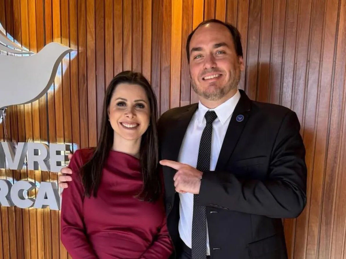Eixo Político tweet media