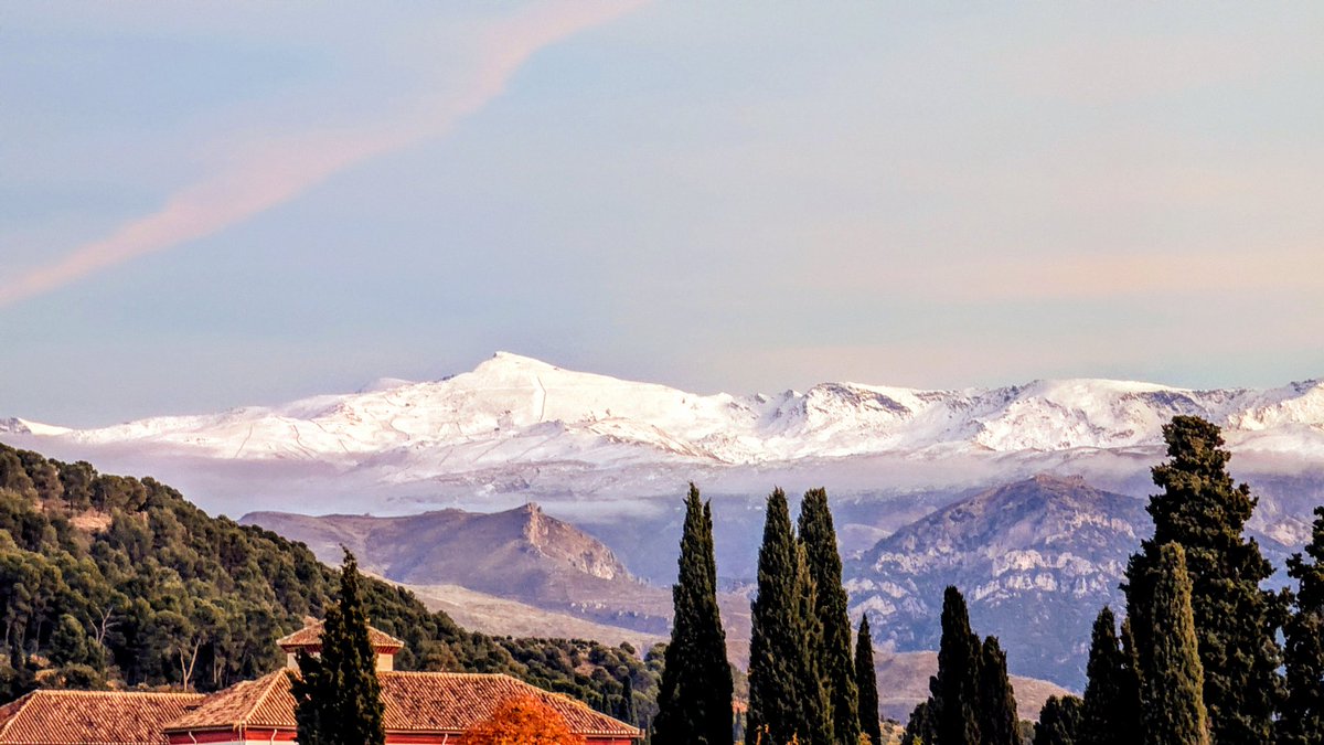 10° a las 19°
2,5° menos que ayer a la misma hora.