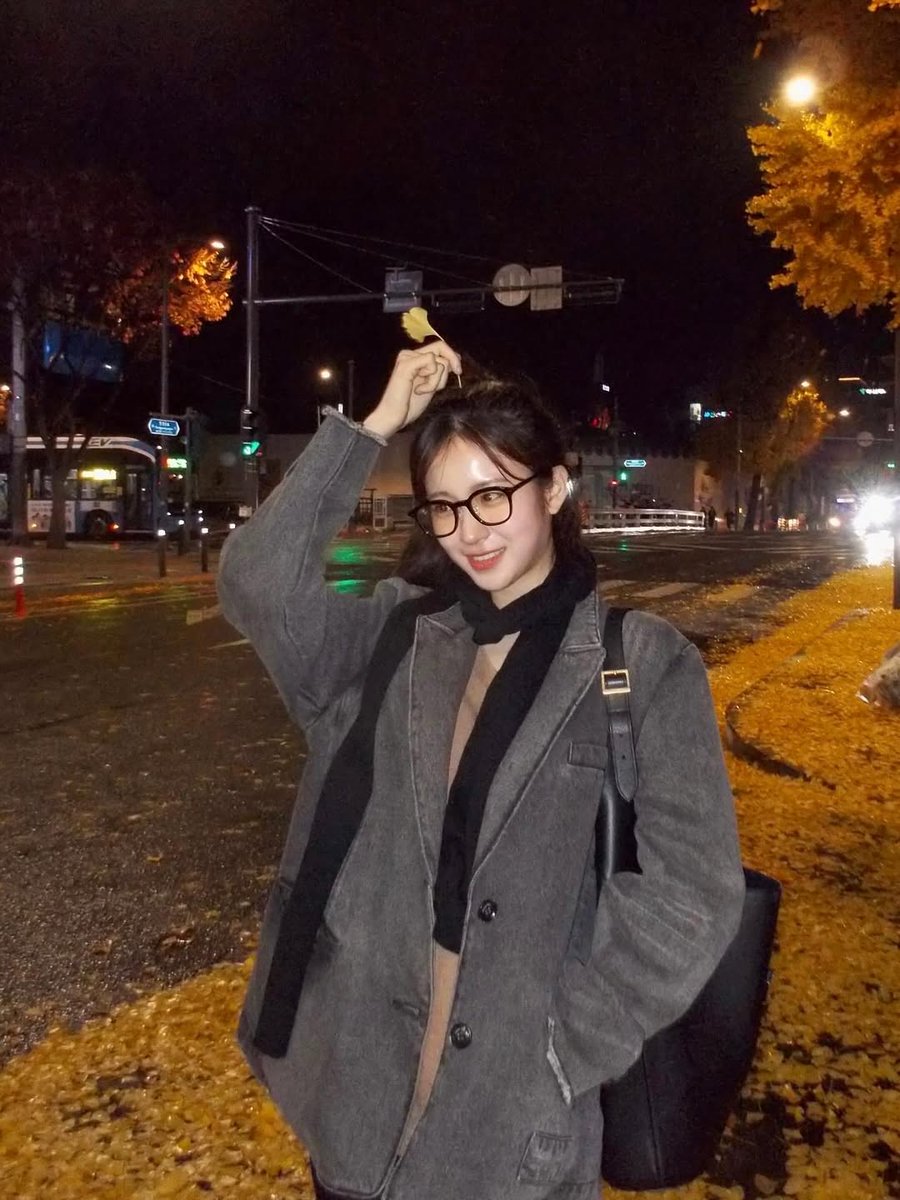 WooyeonBRA's tweet photo. [📸] INSTA

Atualização da Wooyeon no Instagram (ouyeonnie):

"Felicidade inesperada"

(1/2)

#WOOYEON #우연 #WOOAH #우아 #WooahDeservesBetter https://t.co/jkAMS3uWfj