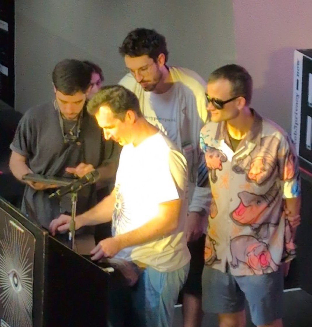 كيف اوضاعكم مع السوق 😁🖐🏻