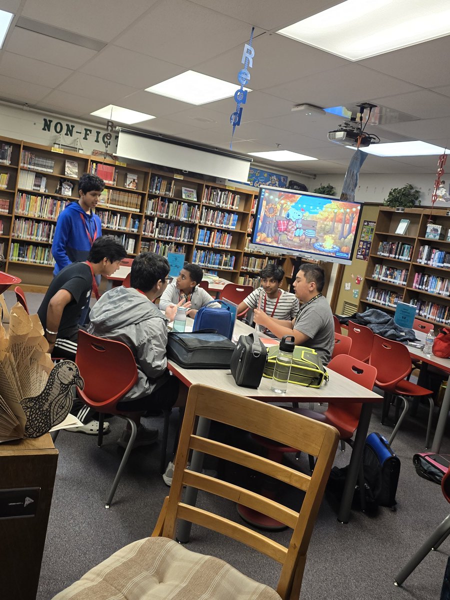 meyzeeklibrary's tweet image. Ms. Wilcox&apos;s 8th graders are visiting the library today!  #WeAreJCPS #meyzeekreads #JCPSlibraries