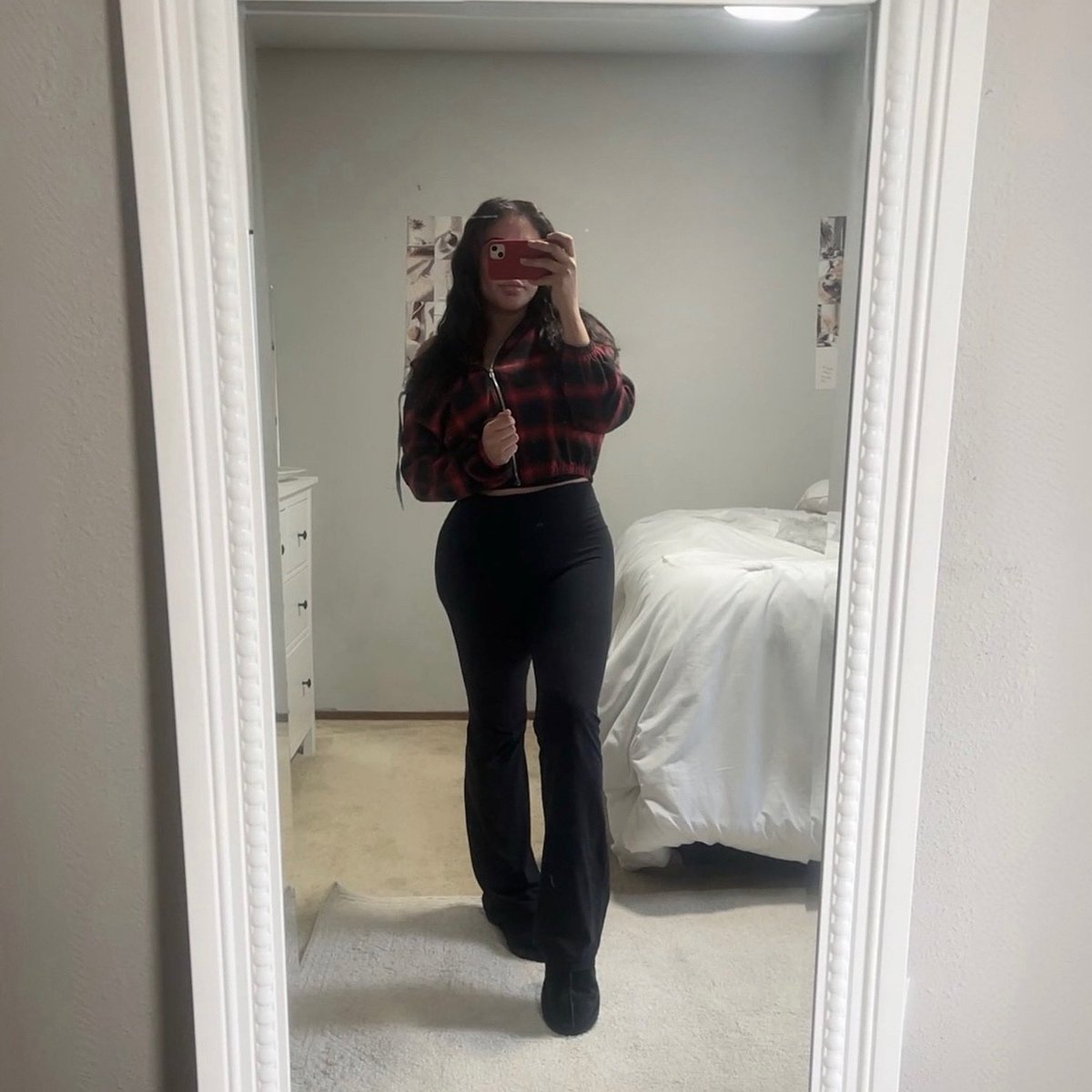 Ms_HeartAttack's tweet image. Live 🍂
1st stream -  on an adventure on Minecraft
2nd stream @ 8pm pst
Twitch.tv/msheartattack 
🤍 ©