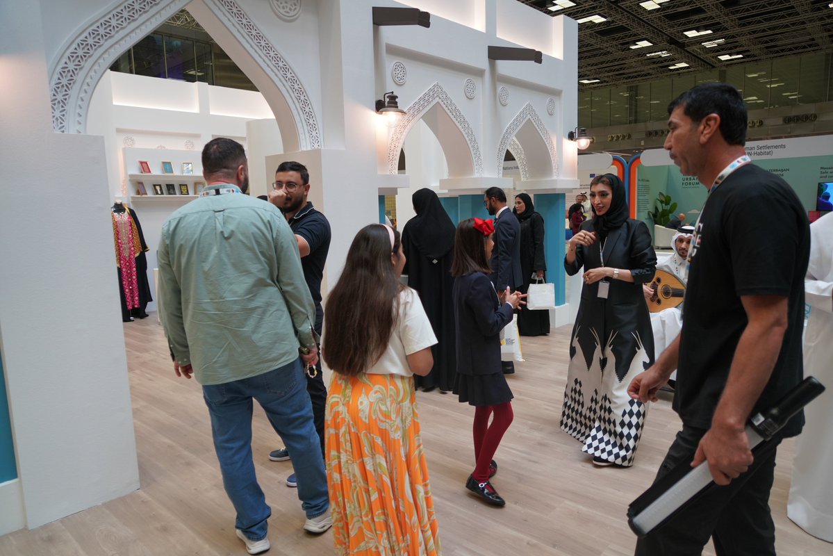 UNDESASocial's tweet image. Young people drove the conversation at the #SocialSummit2025 from the #MarkTheMoveChallenge to global youth voices calling for fairness, decent work and inclusion.

The future of social development is youth-led.

Learn more 🌐social.desa.un.org/world-summit-2…