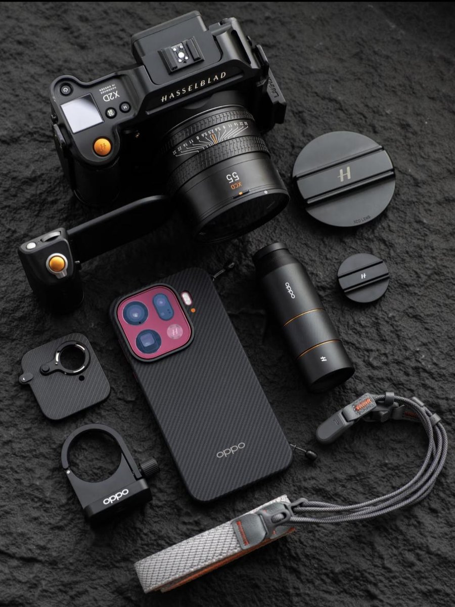 Techway0's tweet image. Isn&apos;t this fully-equipped Hasselblad camera incredibly cool?
OPPO Hasselblad Professional Imaging Kit Unboxing!