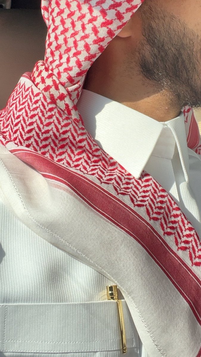 Ibse's tweet photo. مساء الخير https://t.co/kyzRVlMwBz