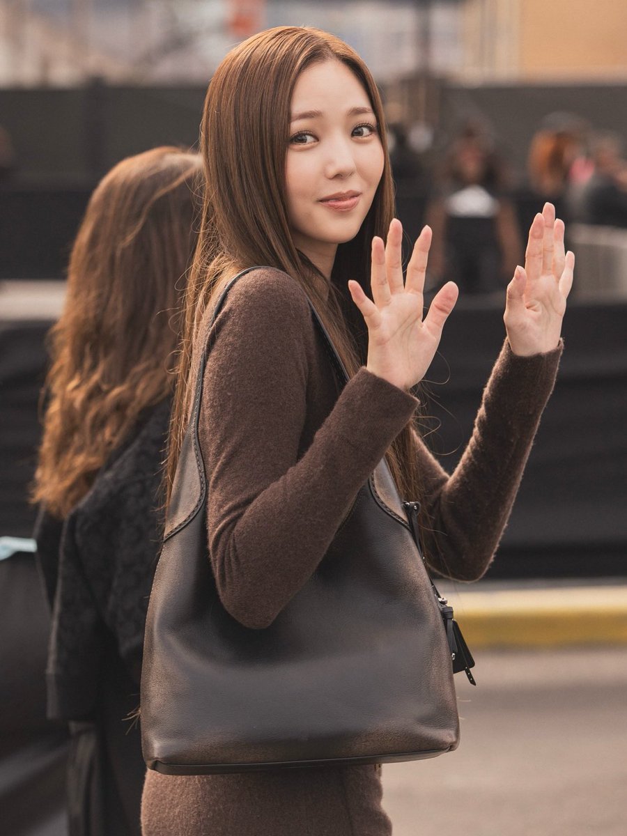 soobinmsc's tweet photo. 🙌🏻😊 #ChaeSooBin https://t.co/GQwjERsqZp