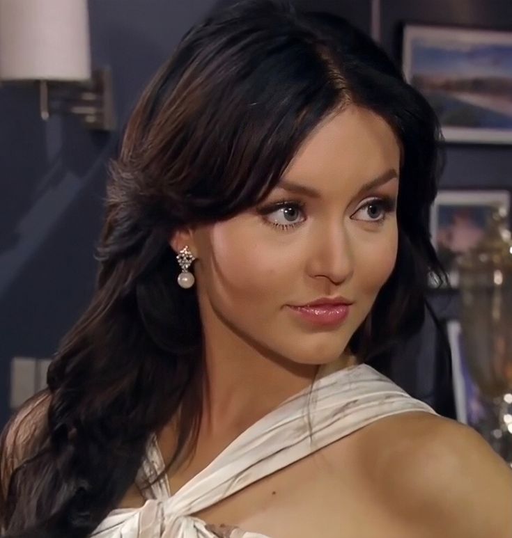 hablamax_'s tweet image. meio que #TudoPorUmaSegundaChance vai ser o remake brasileiro de Teresa que sempre pedimos.