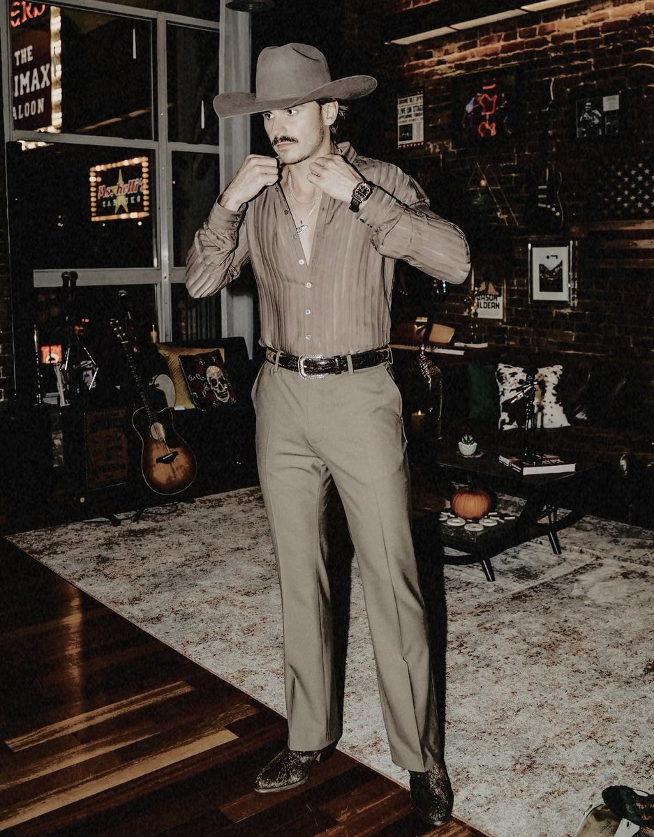 AnObservantEgo's tweet image. ⠀

⠀ ⠀ ⠀ ⠀   BMI Awards. 🫡