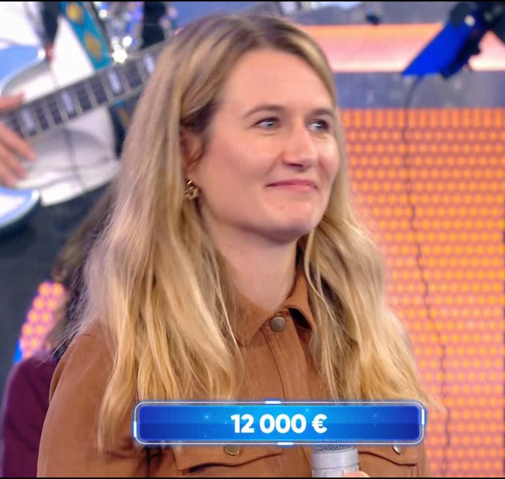 titi1960's tweet photo. #Fin du #MatchAller #Caroline Vs #Arsene du 1/4 de finale des #Masters de #Noplp de @Nagui du 19/11/25
C'est #Caroline qui gagne le #MatchAller avec 12 000 €uros dans sa cagnotte
Tout de suite le #MatchRetour https://t.co/pzjrb6I5BO