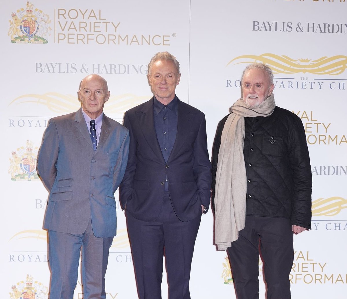 251119 <a href="/garyjkemp/">Gary Kemp</a> ❤️❤️❤️ attended Royal Variety Performance at the Royal Albert Hall, London