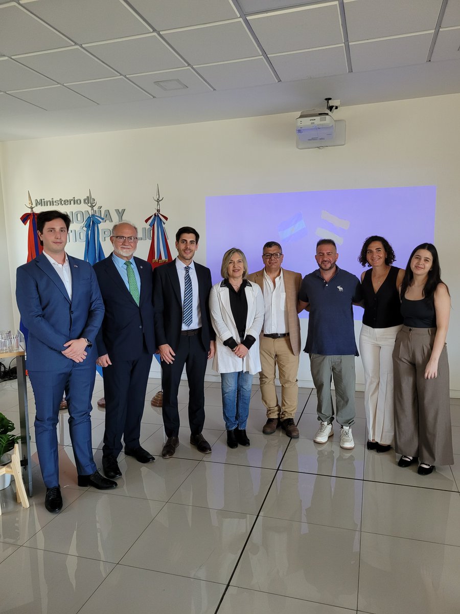 Llevamos adelante el Foro Internacional de Negocios Argentina - Armenia 🇦🇷🤝🇦🇲 Un encuentro para fortalecer vínculos y generar nuevas oportunidades comerciales, con foco en las ventajas y desafíos para #Córdoba. 

Belen Bertinatti, vicepresidenta de la firma agropecuaria El