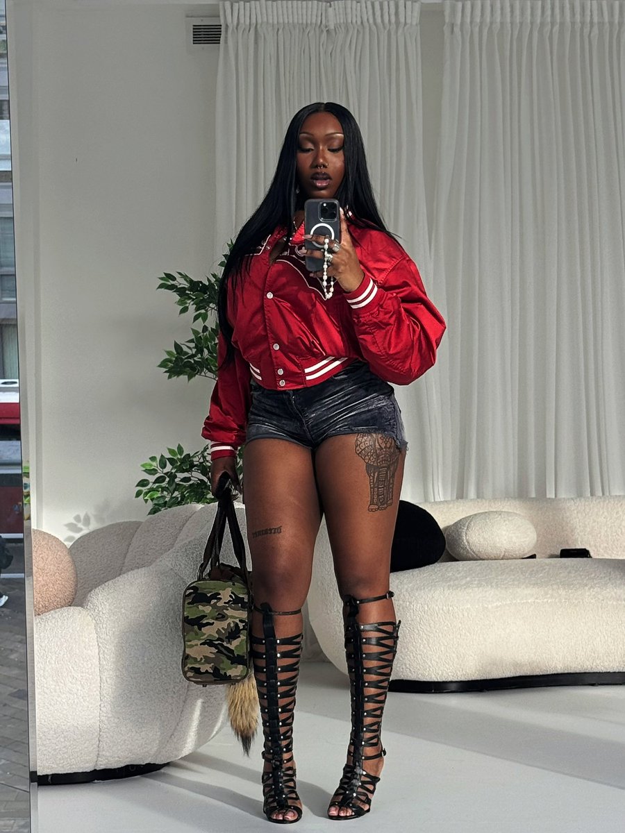 raejpeg's tweet image. 